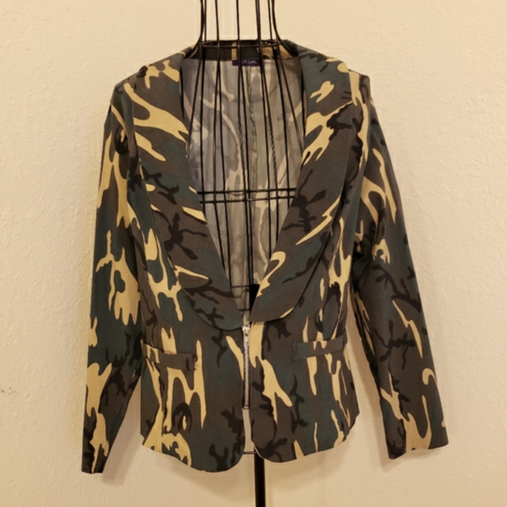 Cutest Ladies Camo Jacket